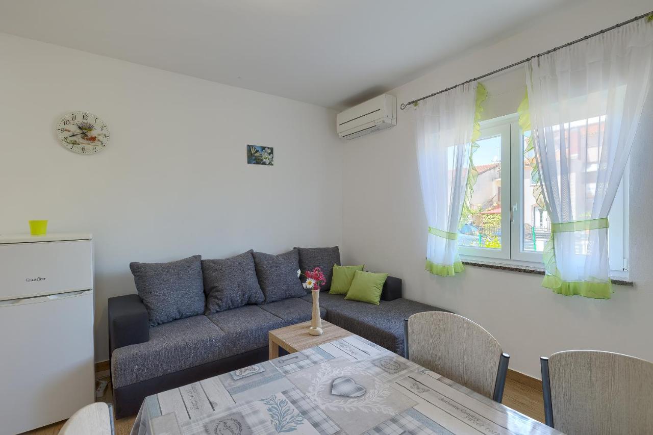 Apartman Mishel 2 פאז'אנה מראה חיצוני תמונה